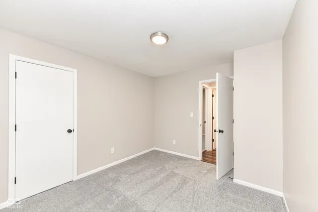 $220,000 | 3025 Pawnee Drive, Indianapolis, IN 46235