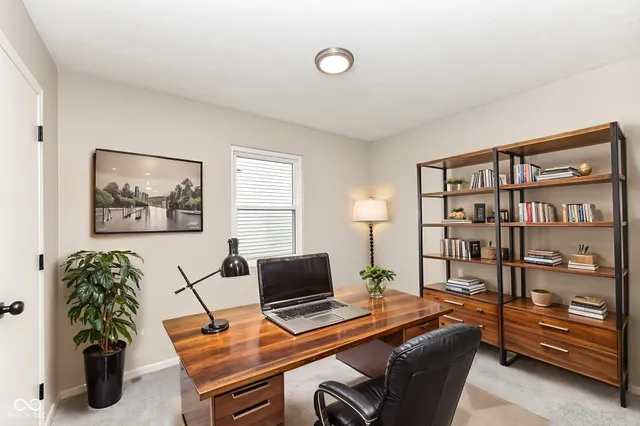 $220,000 | 3025 Pawnee Drive, Indianapolis, IN 46235