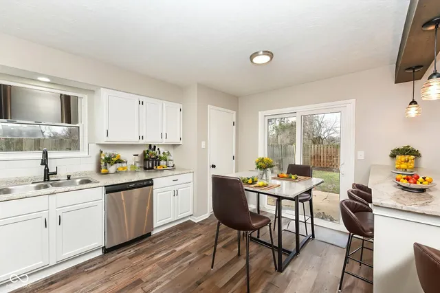 $220,000 | 3025 Pawnee Drive, Indianapolis, IN 46235