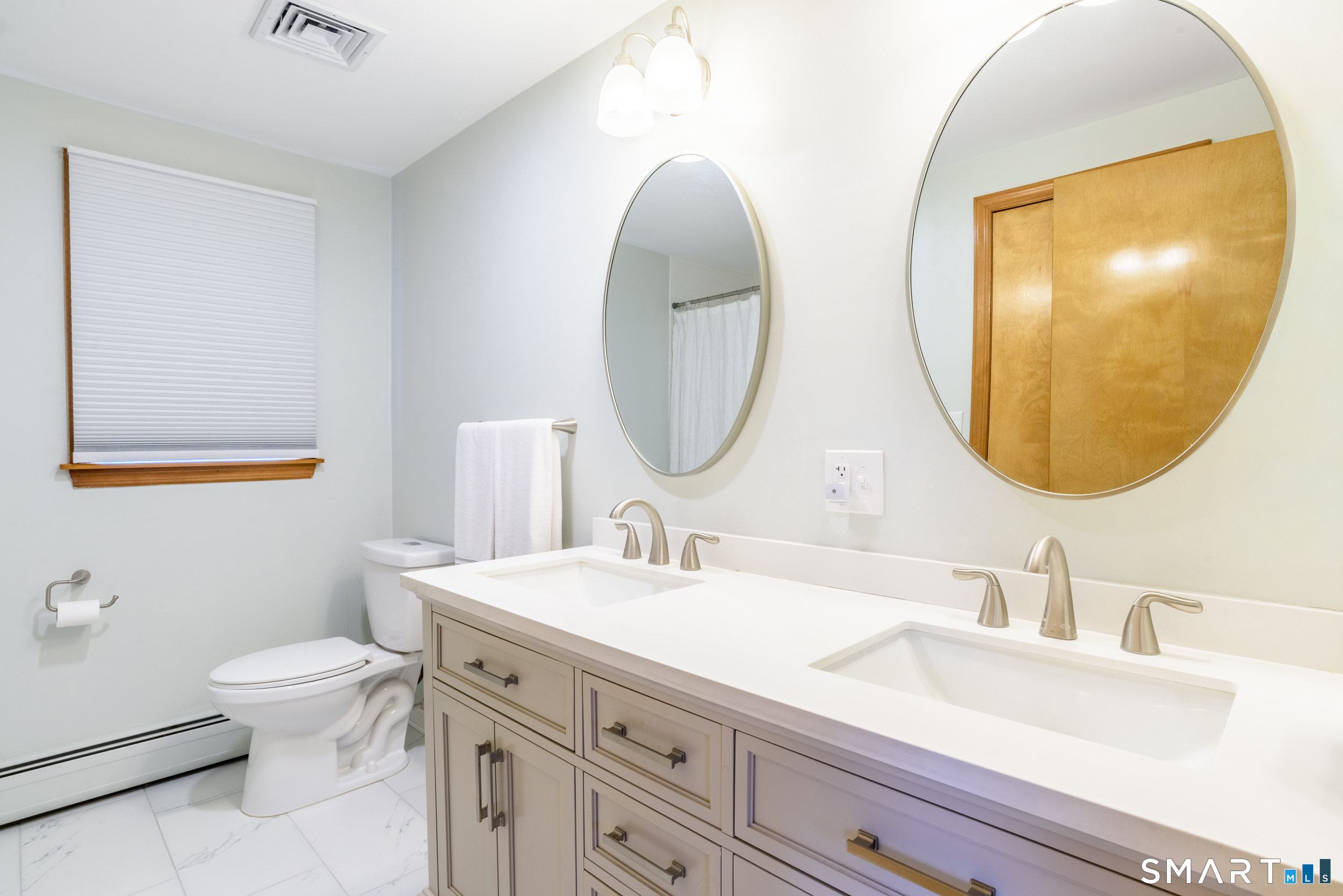 105 Meadow Wood Road Stratford, CT 06614 - Photo 19 of 37