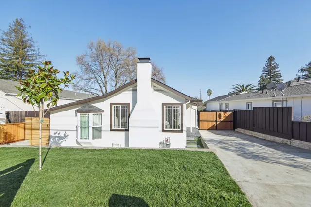 $2,388,000 | 725 Alameda De Las Pulgas, Redwood City, CA 94061