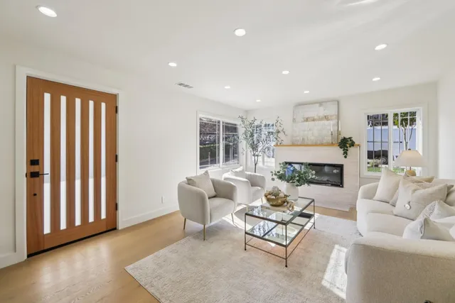 $2,388,000 | 725 Alameda De Las Pulgas, Redwood City, CA 94061