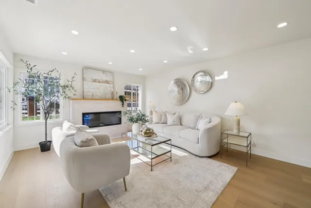 $2,388,000 | 725 Alameda De Las Pulgas, Redwood City, CA 94061