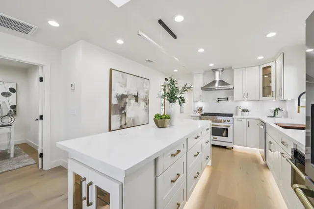 $2,388,000 | 725 Alameda De Las Pulgas, Redwood City, CA 94061