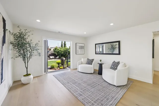 $2,388,000 | 725 Alameda De Las Pulgas, Redwood City, CA 94061