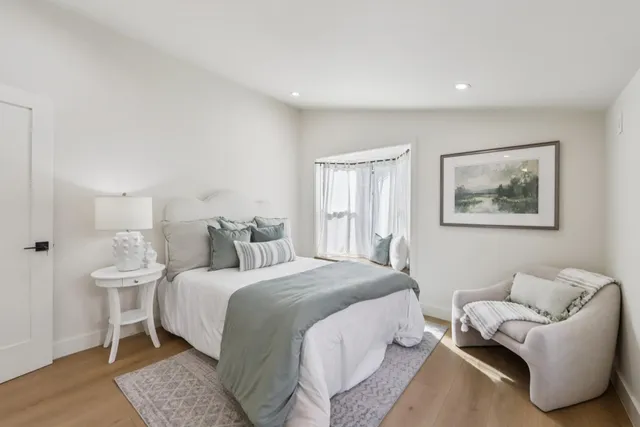 $2,388,000 | 725 Alameda De Las Pulgas, Redwood City, CA 94061