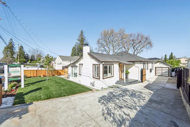 $2,388,000 | 725 Alameda De Las Pulgas, Redwood City, CA 94061