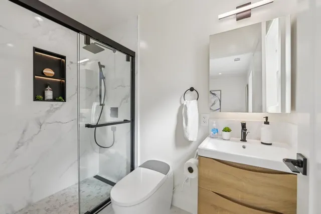 $2,388,000 | 725 Alameda De Las Pulgas, Redwood City, CA 94061