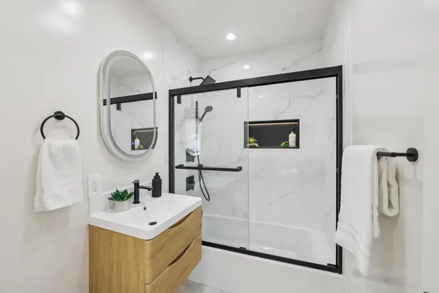 $2,388,000 | 725 Alameda De Las Pulgas, Redwood City, CA 94061