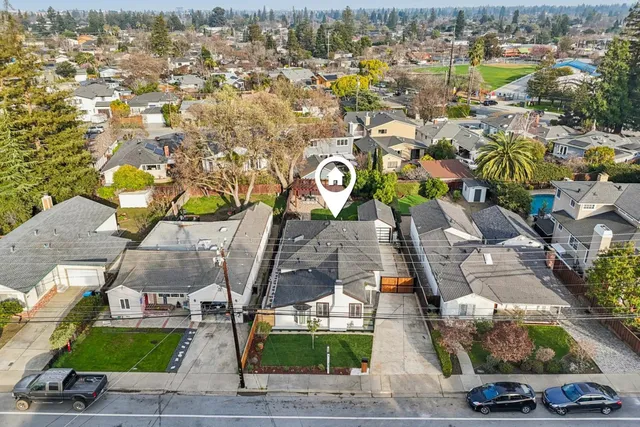 $2,388,000 | 725 Alameda De Las Pulgas, Redwood City, CA 94061