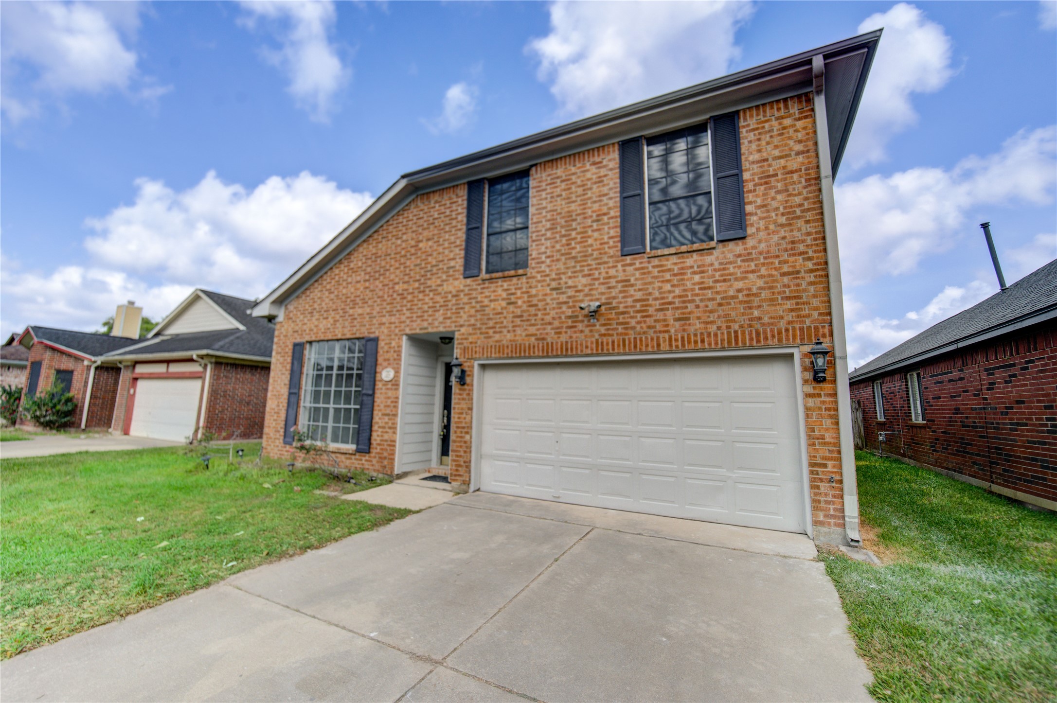 308 North Ranch House Road Angleton, TX 77515 - Photo 2 of 33 Gallery Image 2