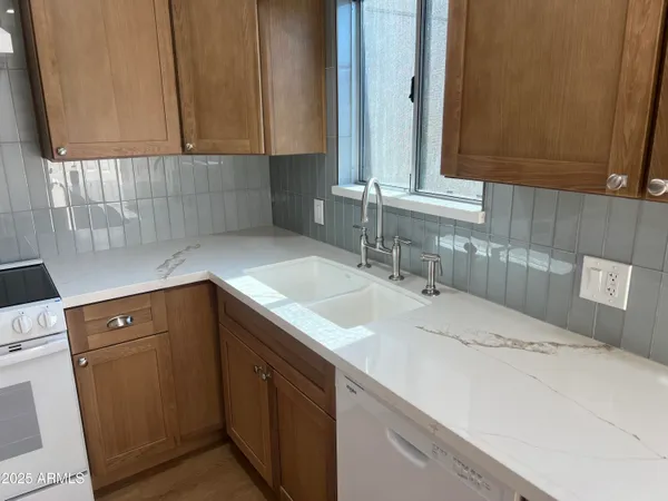 $2,650 | 601 East Palo Verde Drive, Unit 25, Phoenix, AZ 85012