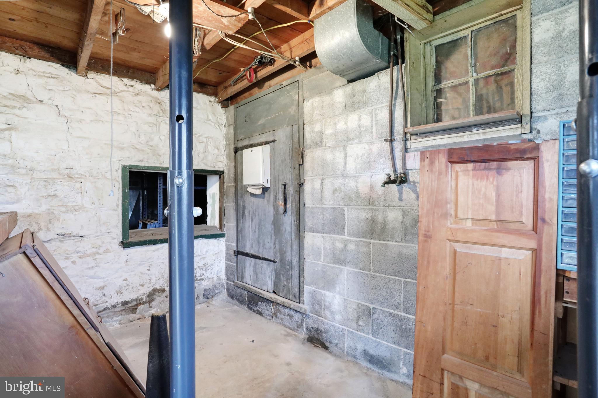 14205 National Pike Clear Spring, MD 21722 - Photo 23 of 32