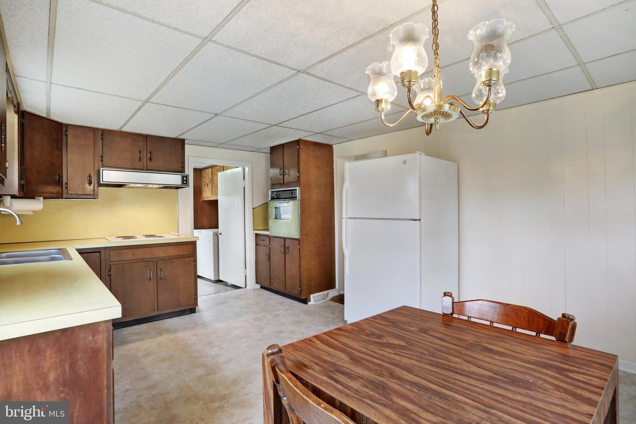 14205 National Pike Clear Spring, MD 21722 - Photo 4 of 32