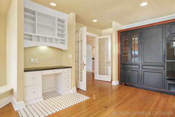 $3,950,000 | 714 North Shore Drive, Holland, MI 49424