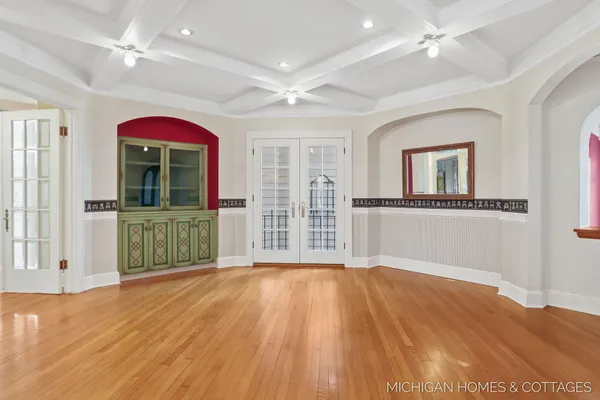 $3,950,000 | 714 North Shore Drive, Holland, MI 49424