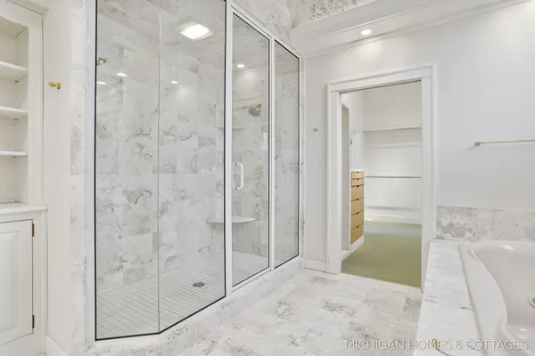 $3,950,000 | 714 North Shore Drive, Holland, MI 49424