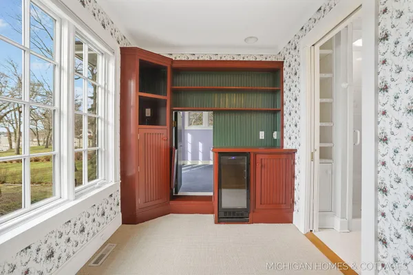 $3,950,000 | 714 North Shore Drive, Holland, MI 49424