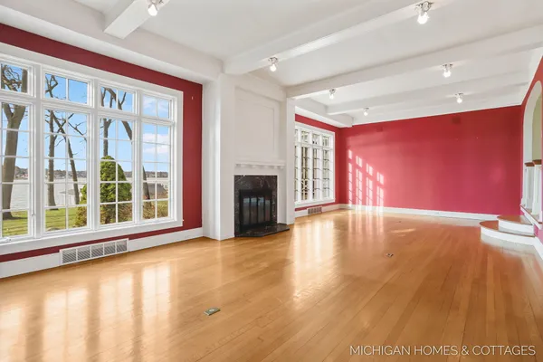 $3,950,000 | 714 North Shore Drive, Holland, MI 49424