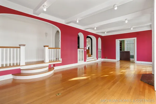 $3,950,000 | 714 North Shore Drive, Holland, MI 49424