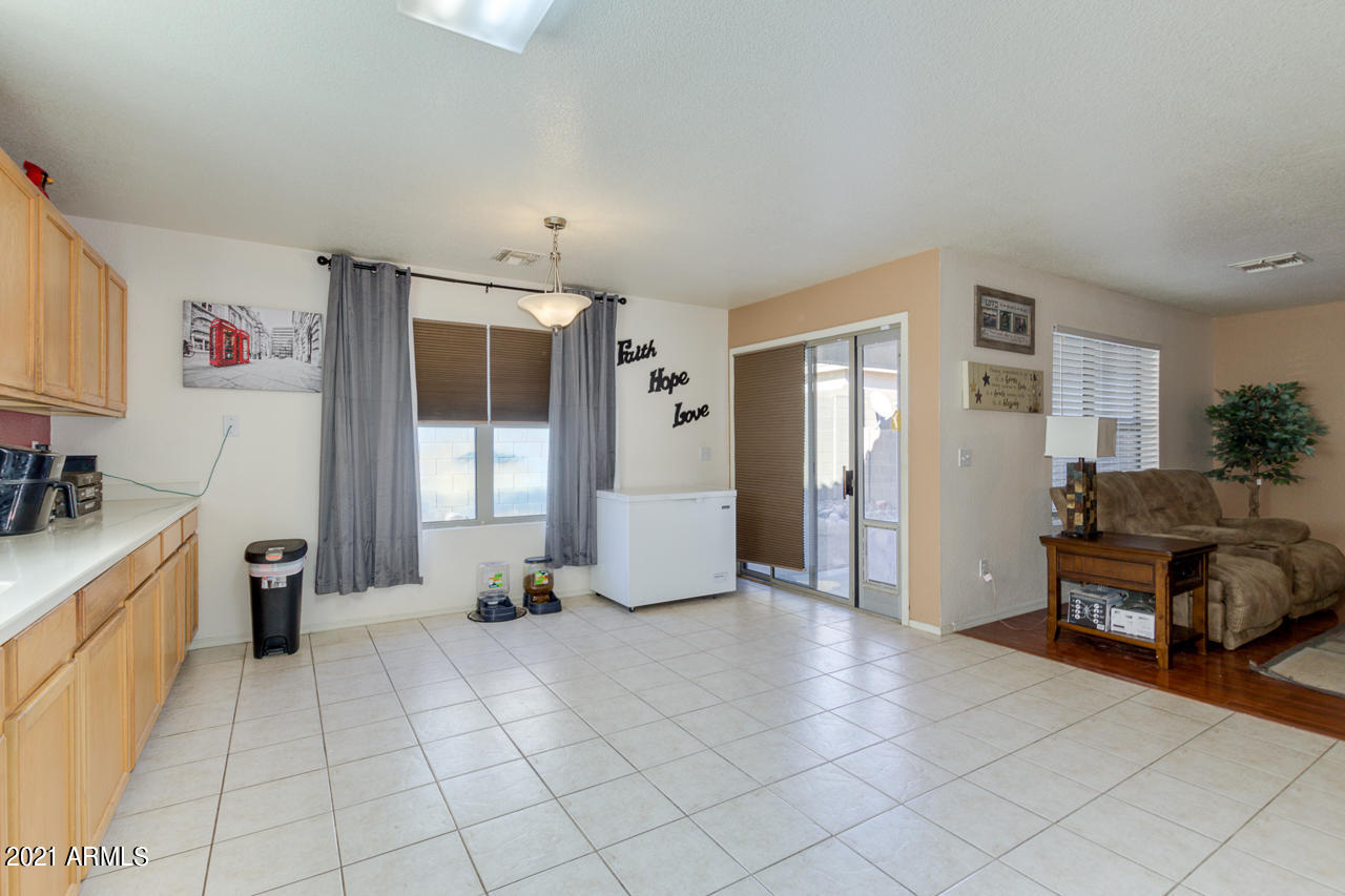 3329 South Conestoga Road Apache Junction, AZ 85119 - Photo 9 of 30 09-Conestoga