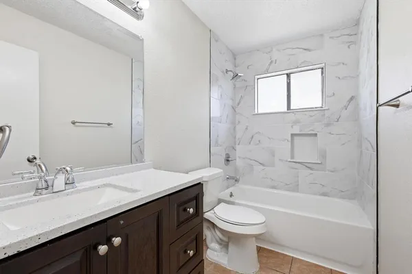 $2,100 | 1234 Roan Drive, Lancaster, TX 75134