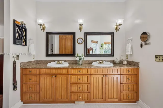 $988,910 | 37810 Boyd, Myakka City, FL 34251