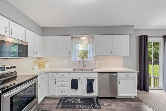 $295,000 | 2608 North 46th Terrace, Kansas City, KS 66104