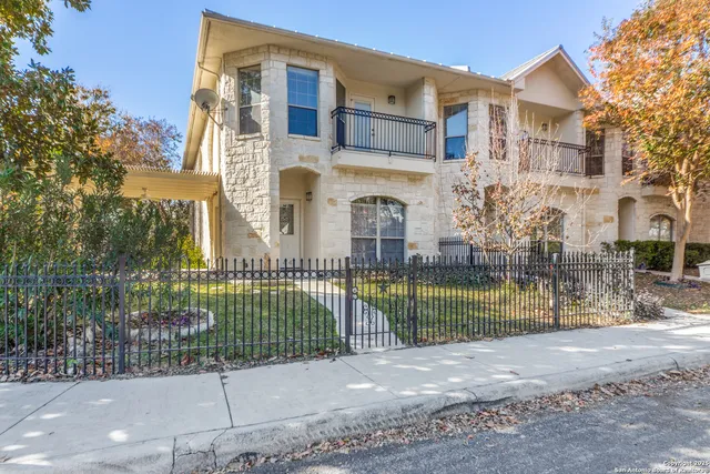 $594,000 | 444 Herff Street, Boerne, TX 78006