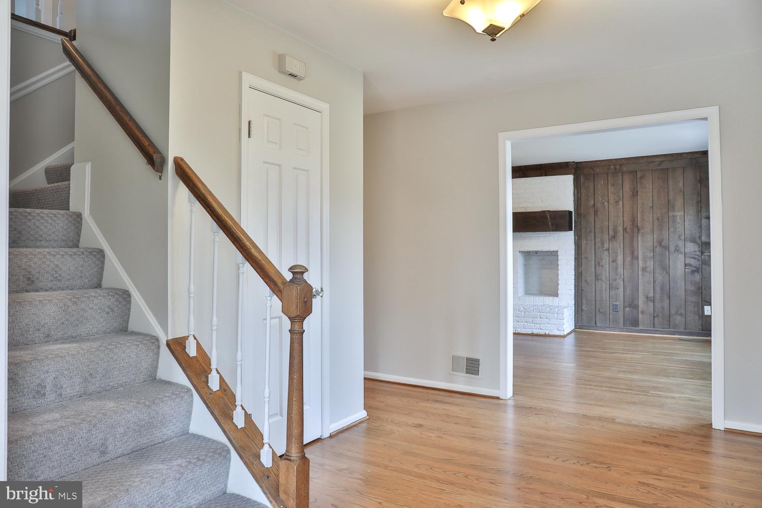 5423 Rilian Court Burke, VA 22015 - Photo 12 of 67 Inviting entryway with warm tones.