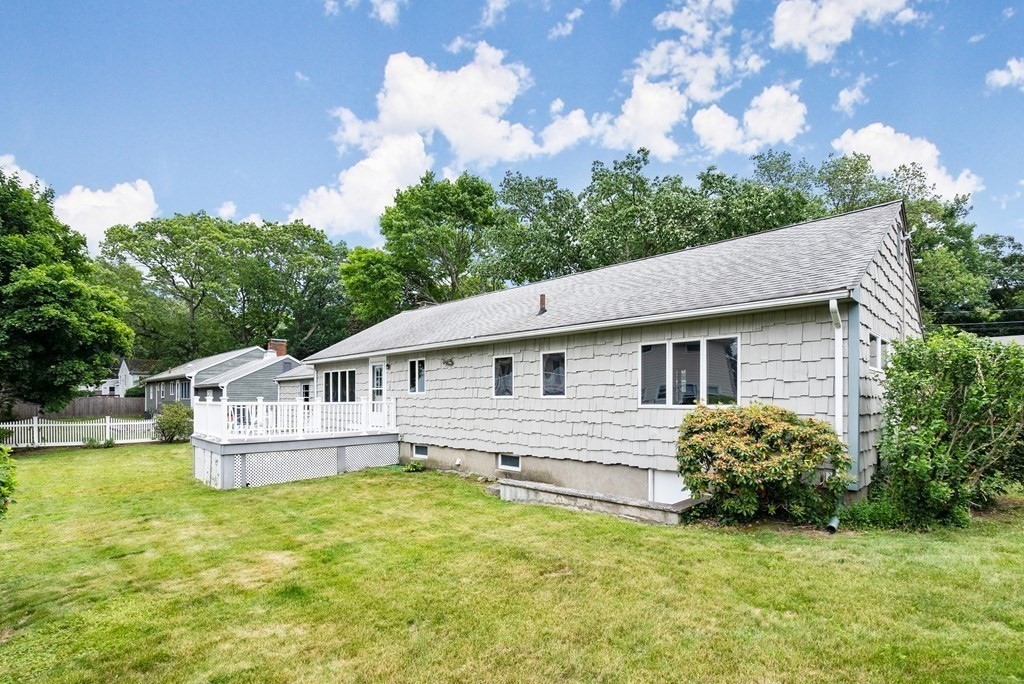 8 Mohawk Road Arlington, MA 02474 - Photo 23 of 25