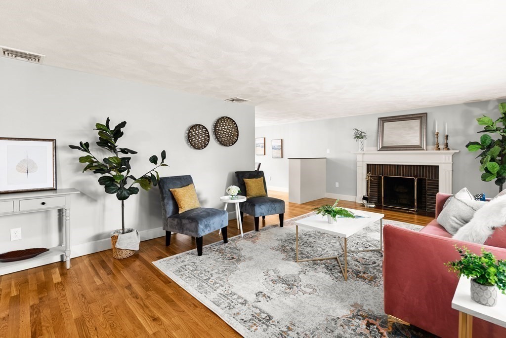 8 Mohawk Road Arlington, MA 02474 - Photo 4 of 25