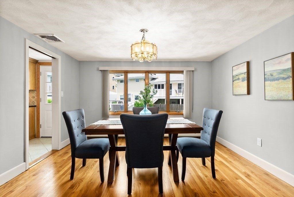 8 Mohawk Road Arlington, MA 02474 - Photo 7 of 25