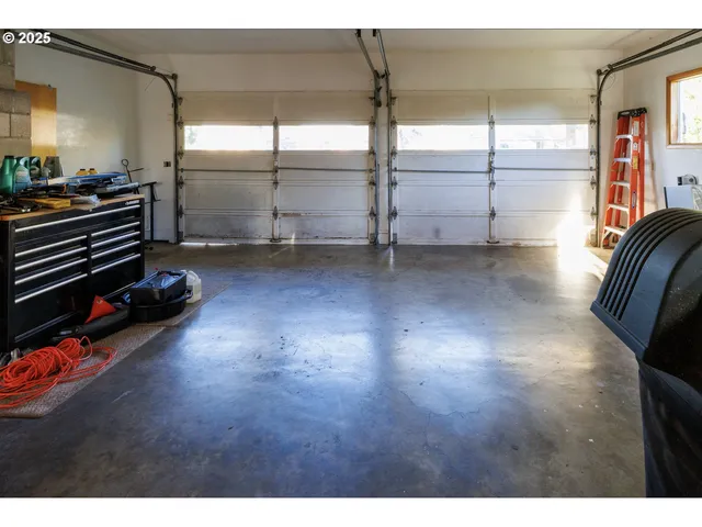 $495,000 | 645 South Main Street, Mount Angel, OR 97362