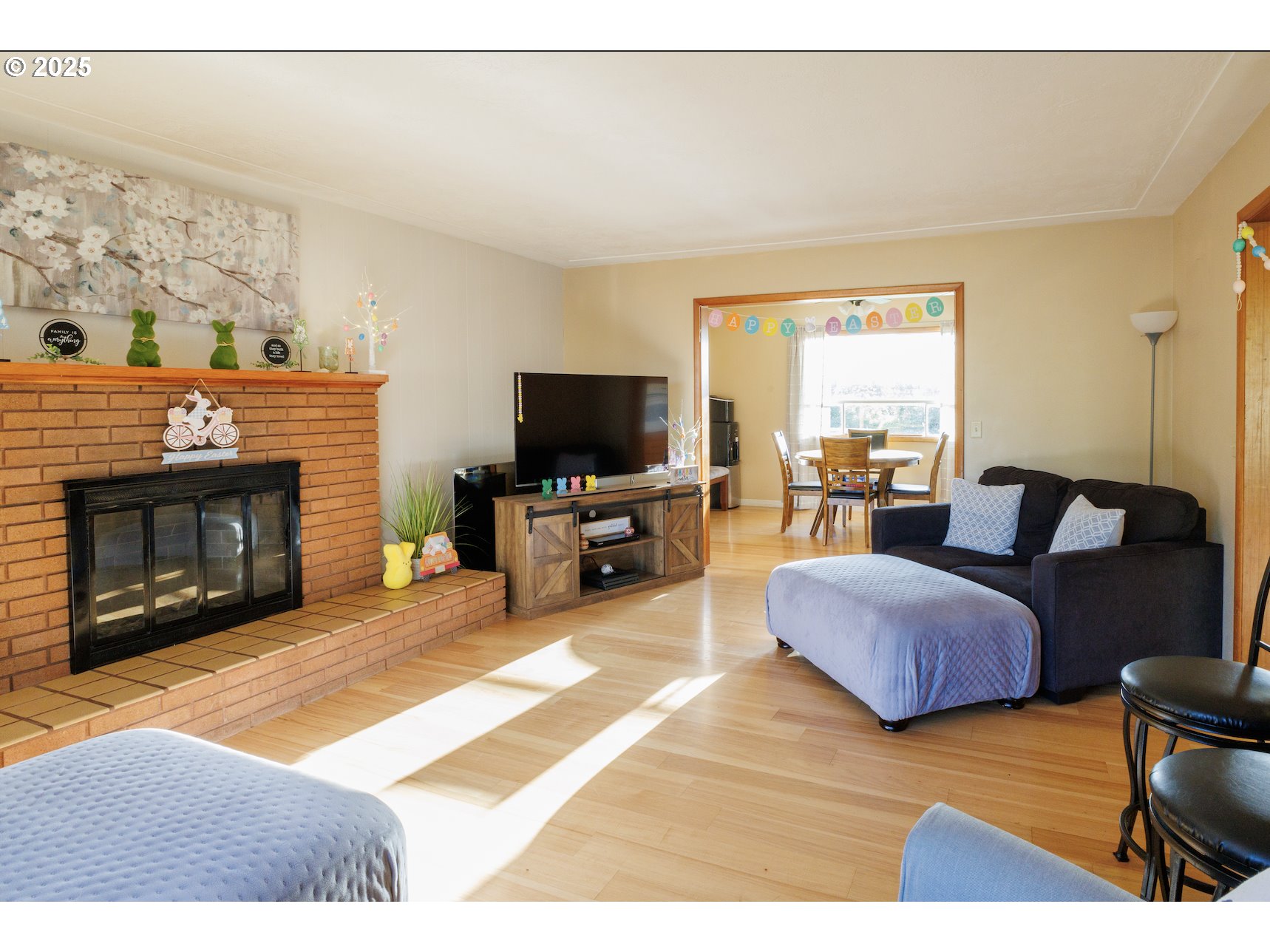 645 South Main Street Mount Angel, OR 97362 - Photo 3 of 12