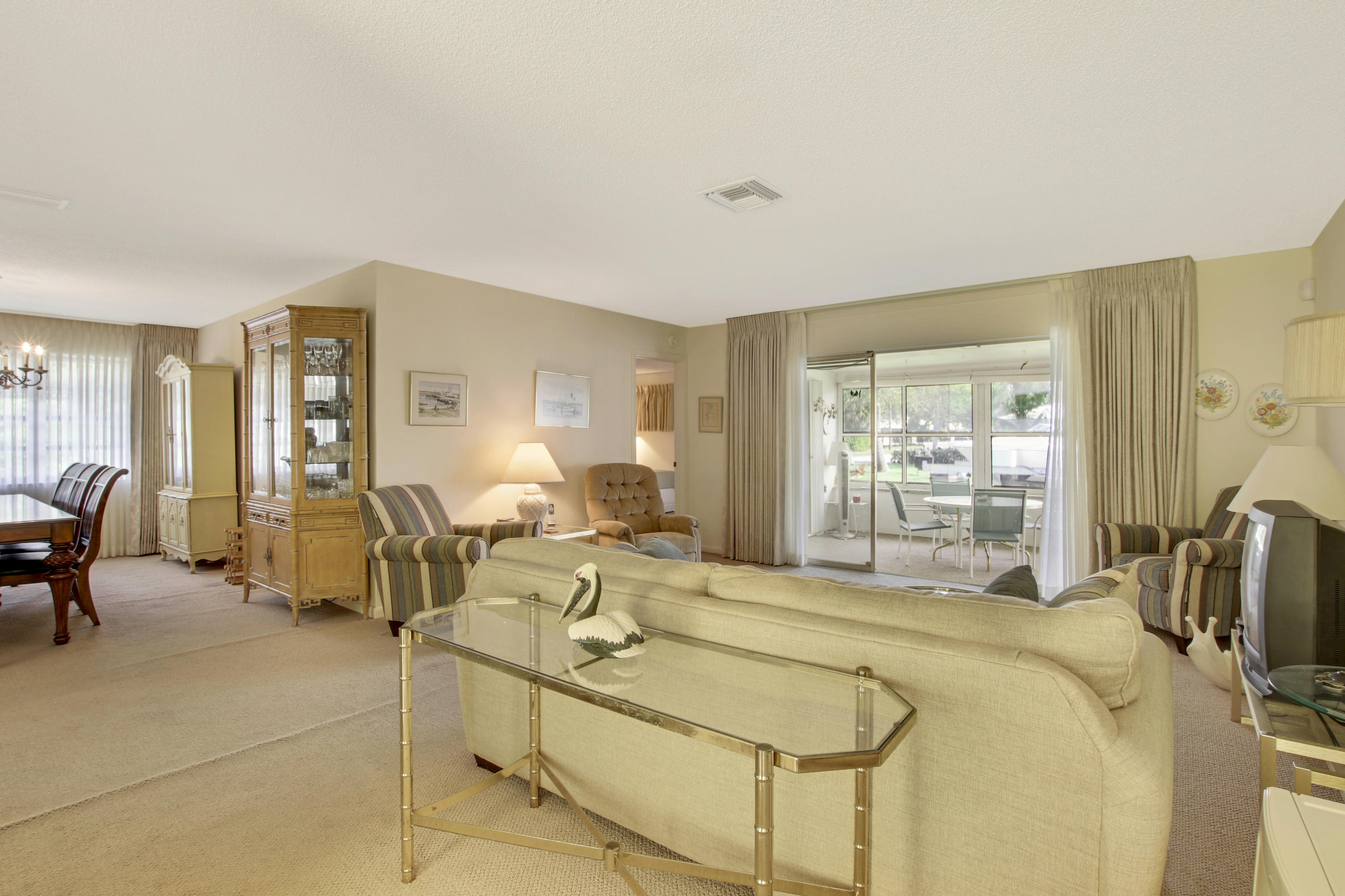 106 Periwinkle Drive Hypoluxo, FL 33462 - Photo 11 of 20 House1-16