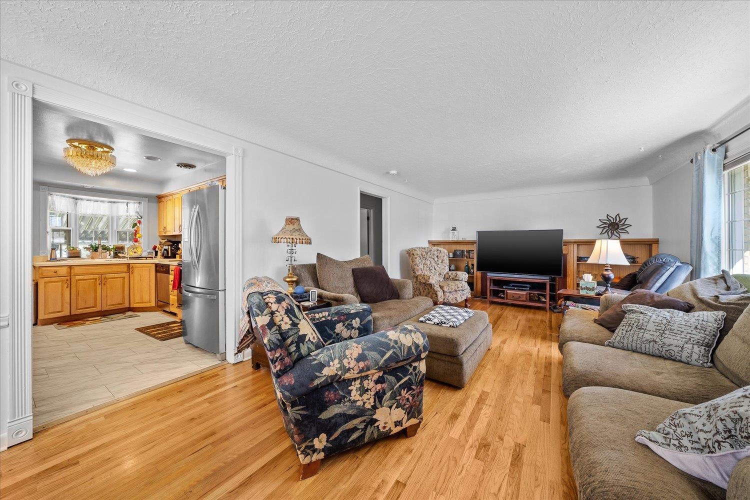107 1/2 North Bowdish Road Spokane Valley, WA 99206 - Photo 8 of 38 Gallery Image 8