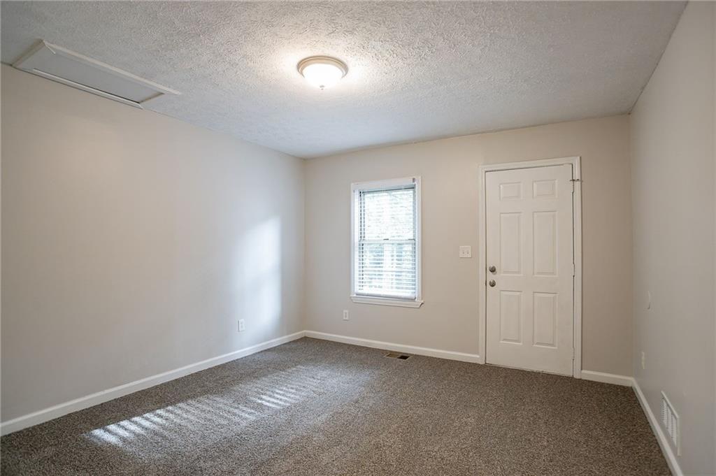 4696 Rockbridge Road Southwest Stone Mountain, GA 30083 - Photo 19 of 31