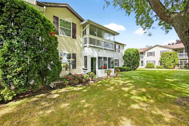 $195,000 | 2324 Wisconsin Street, Oshkosh, WI 54901