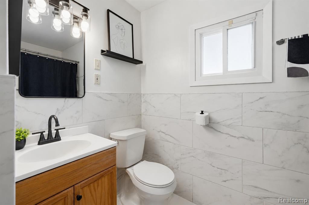 13995 Toepfer Road Warren, MI 48089 - Photo 7 of 23