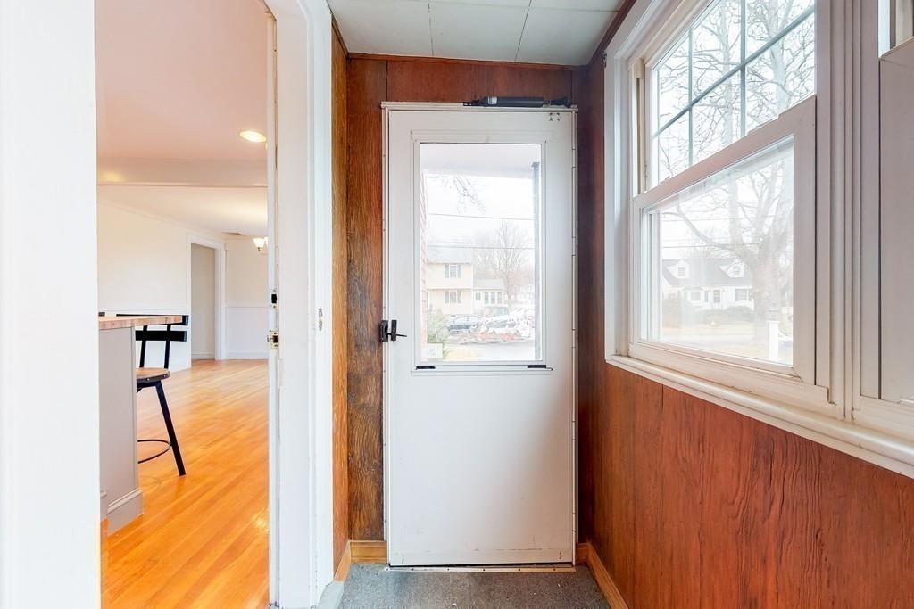 16 Sycamore Road Melrose, MA 02176 - Photo 20 of 23 Gallery Image 20