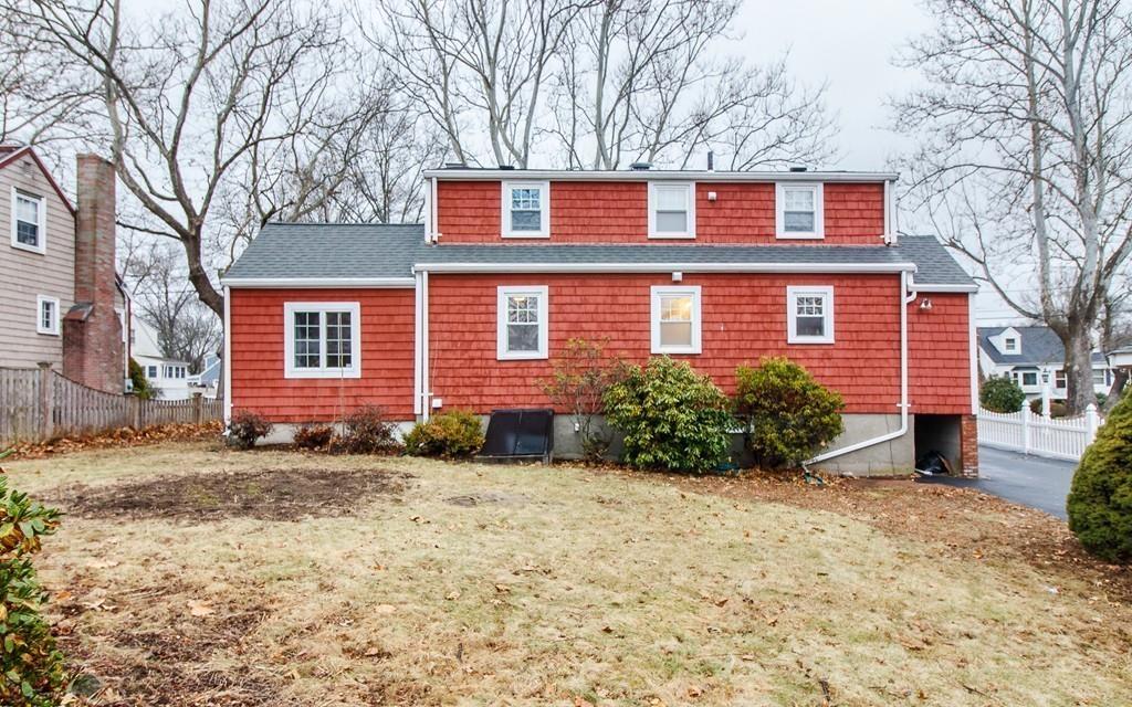 16 Sycamore Road Melrose, MA 02176 - Photo 3 of 23 Gallery Image 3