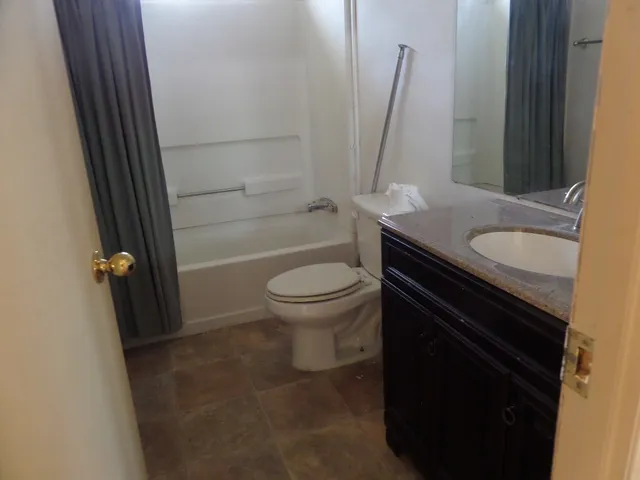 $1,250,000 | 8740 West W Highway, Llano, TX 78643