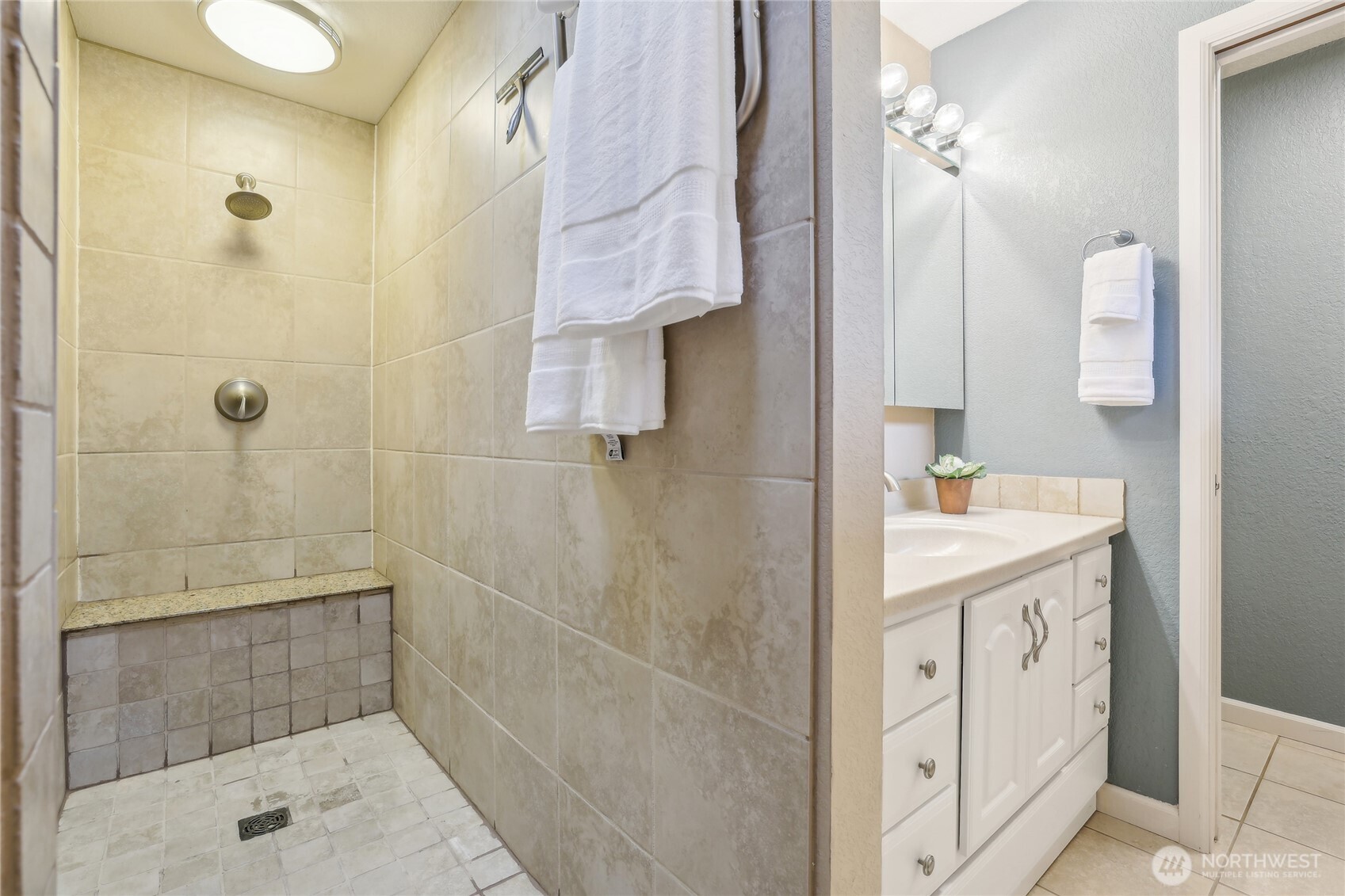15209 Southeast 176th Place Renton, WA 98058 - Photo 17 of 40 Gallery Image 17