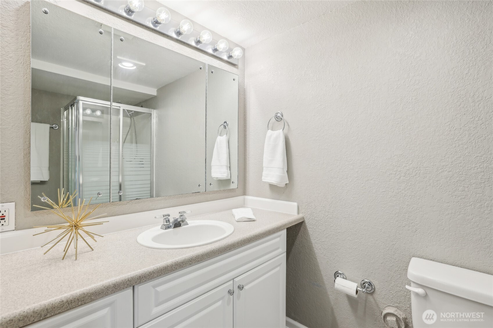 15209 Southeast 176th Place Renton, WA 98058 - Photo 26 of 40 Gallery Image 26