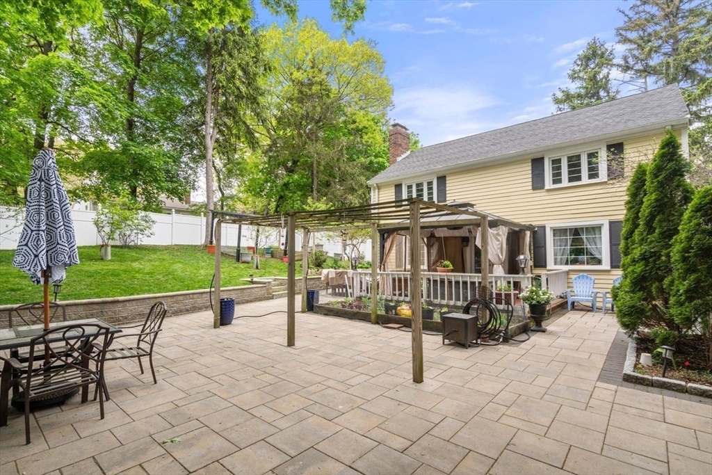 560 Worcester Street Wellesley, MA 02481 - Photo 23 of 29