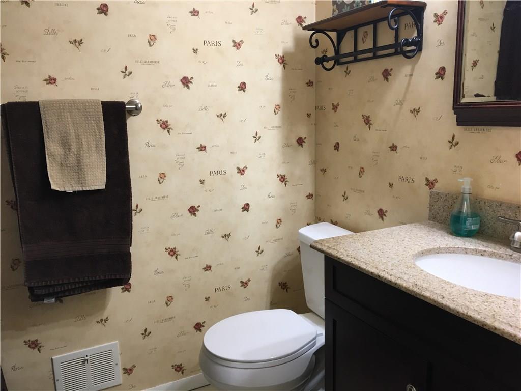 301 Wilson Road Clinton, PA 15026 - Photo 16 of 25 Full bath on the upper floor