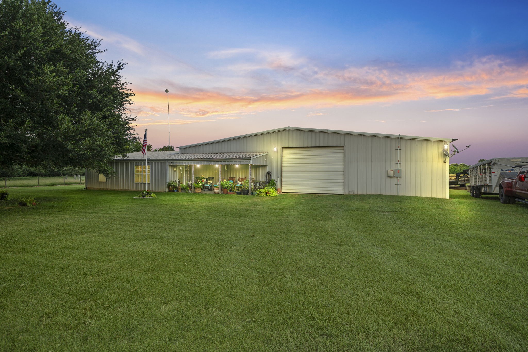 15610 Penick Road Waller, TX 77484 - Photo 4 of 49 a front view of house with yard