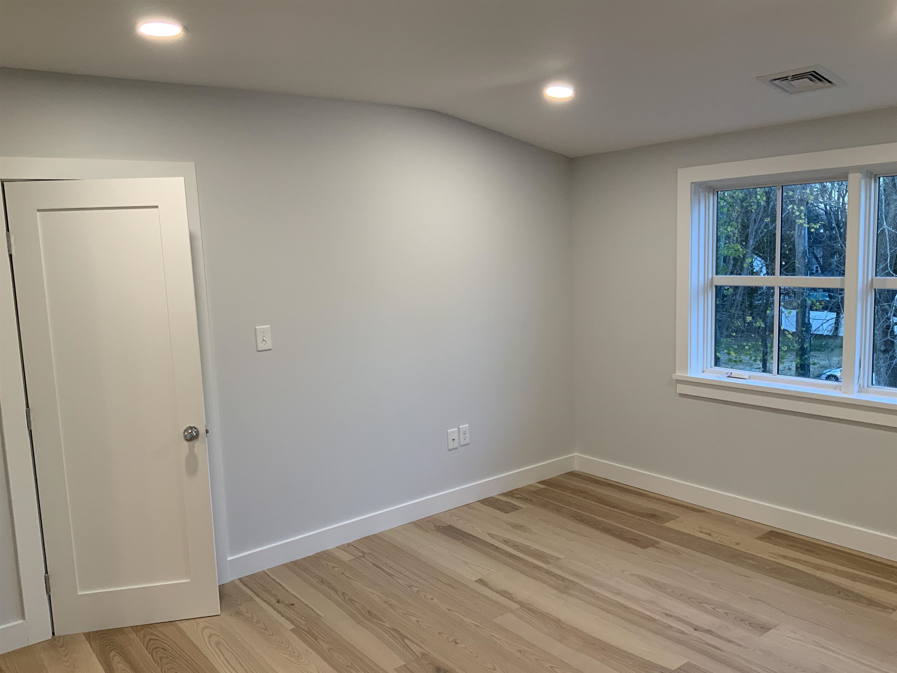 75 Court Street, Unit 2C Exeter, NH 03833 - Photo 13 of 22