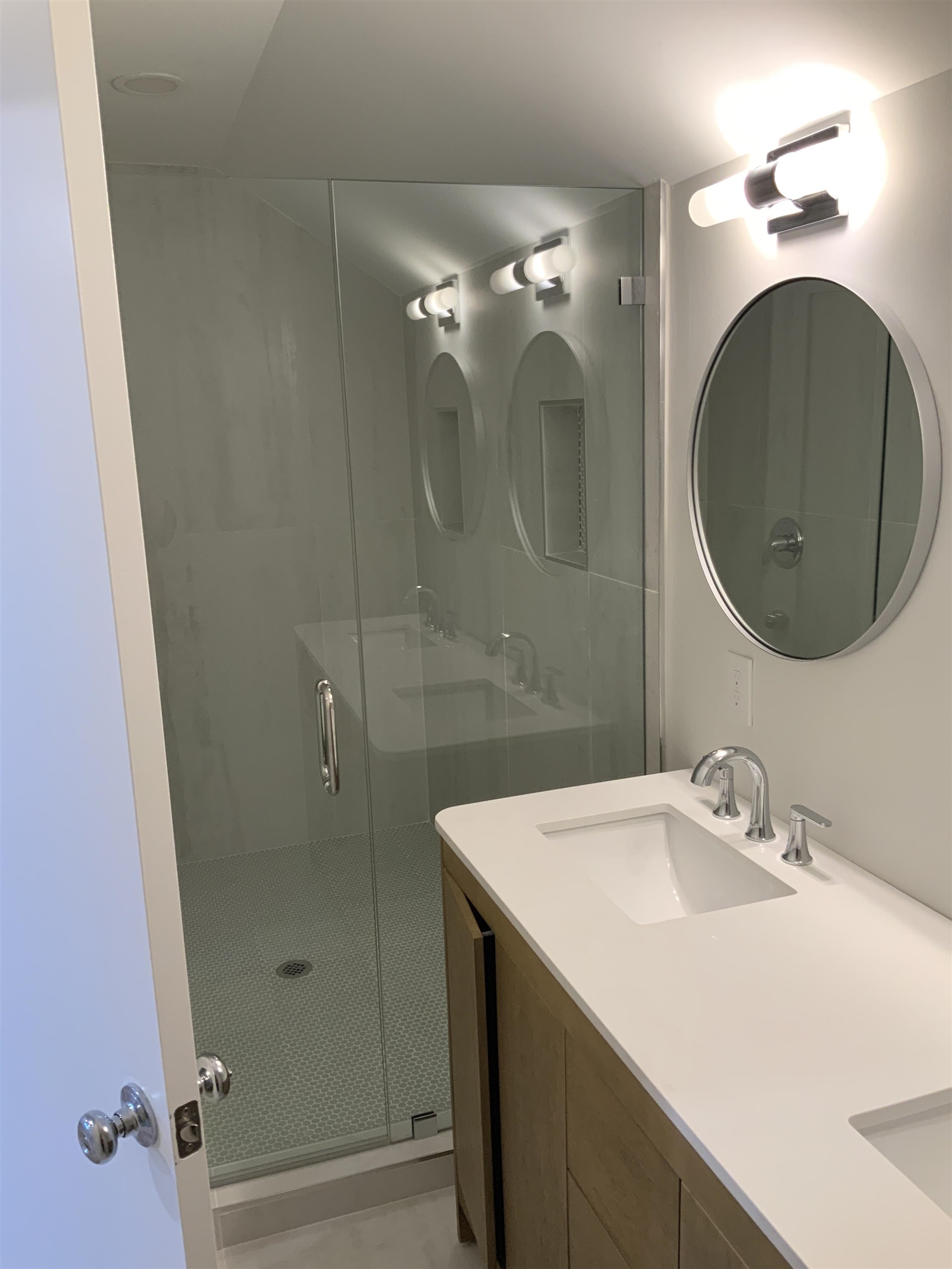 75 Court Street, Unit 2C Exeter, NH 03833 - Photo 14 of 22